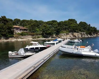 port du niel giens camping hyeres m