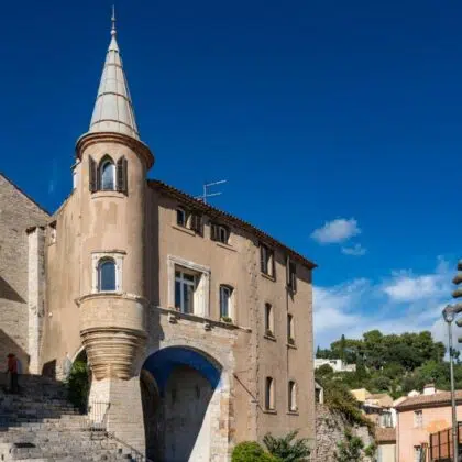 ado porte saint paul hyeres